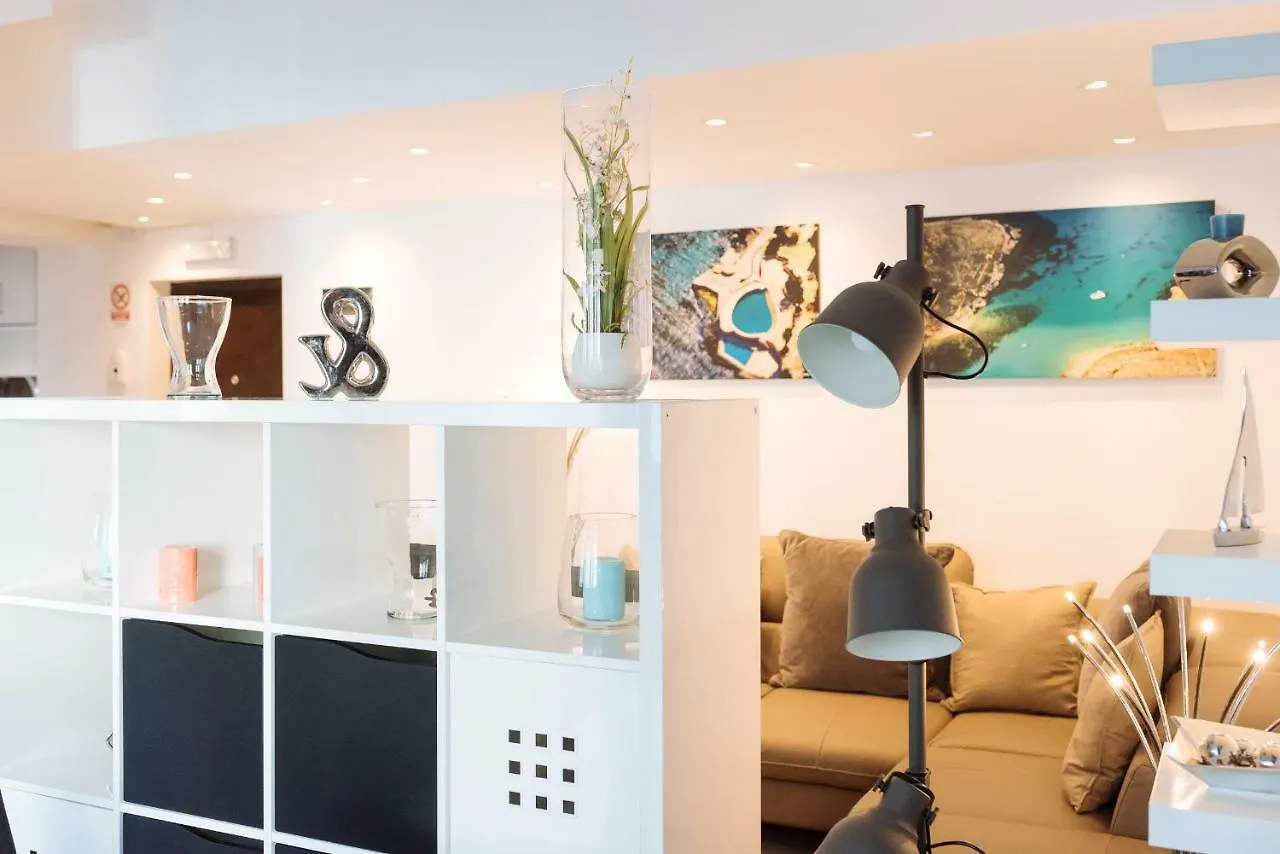 Luxury Flat 8 Near Metro Daire Bükreş